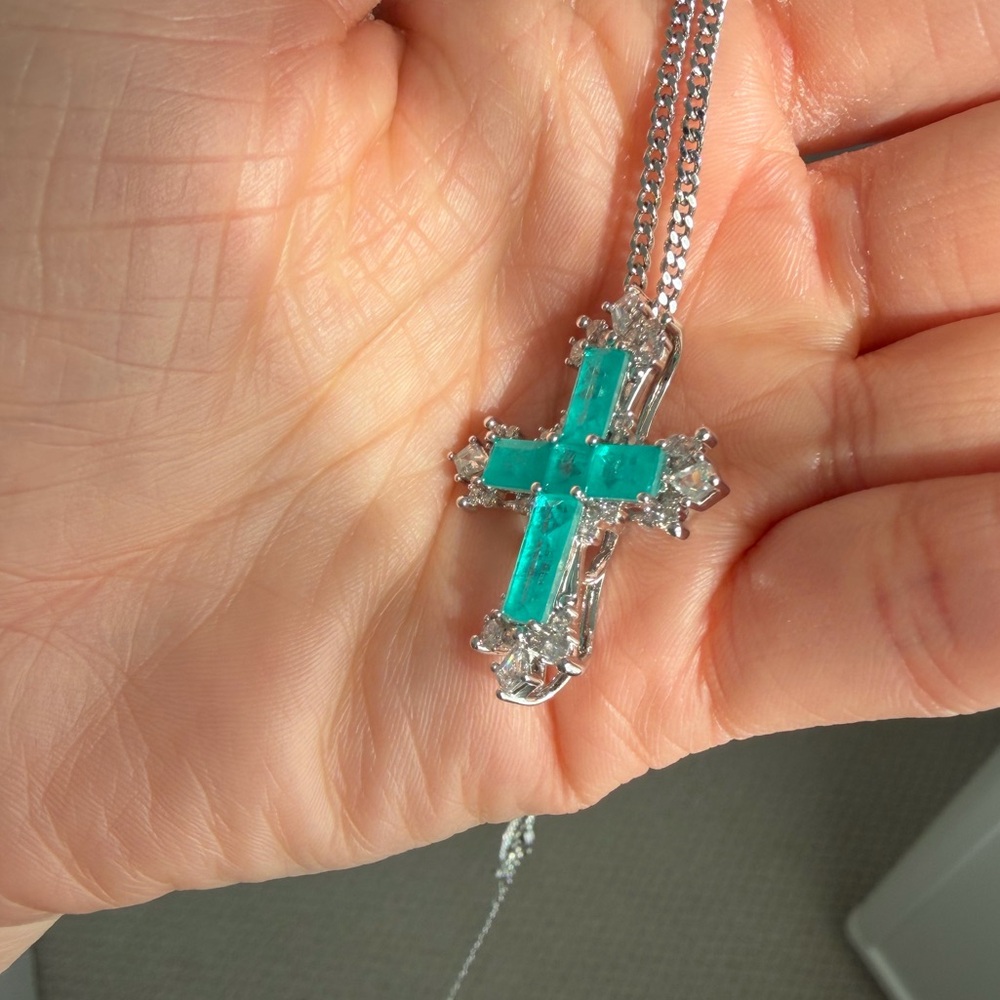 Elegant Silver and Paraiba-Inspired Cross Pendant Necklace - Picture 3 of 6